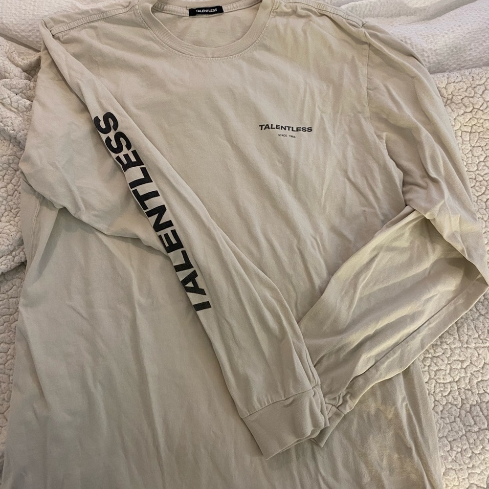 Talentless long sleeve almost new condition!